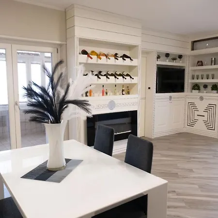 Odissea Luxury Appartement Napels